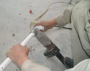 庄河漏水维修电话